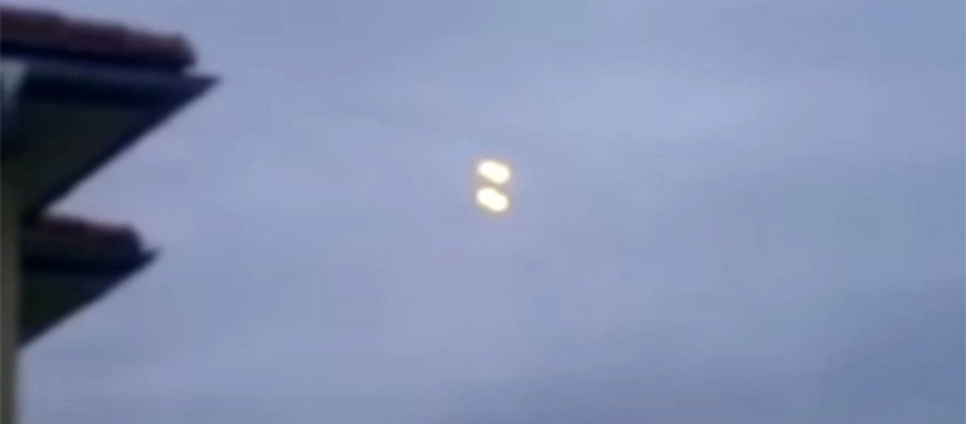 Ακτοφυλακή ΗΠΑ: Δεκατρία φωτεινά ιπτάμενα αντικείμενα ακολουθούν ταχύπλοο σκάφος (βίντεο)